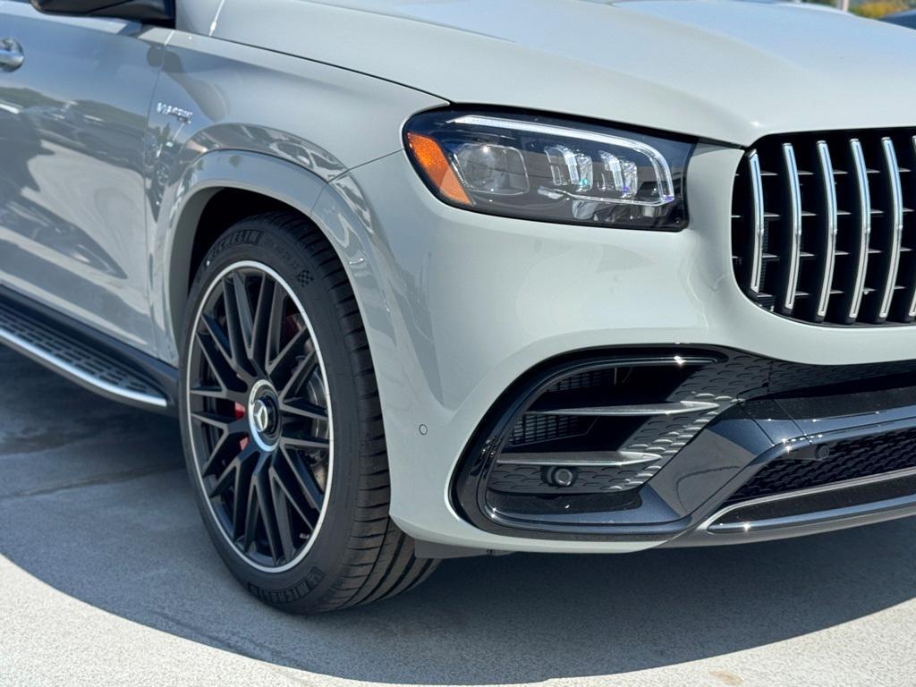 new 2025 Mercedes-Benz AMG GLS 63 car, priced at $161,165
