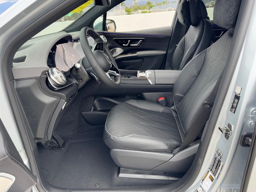 new 2026 Mercedes-Benz EQS 400 car, priced at $104,850
