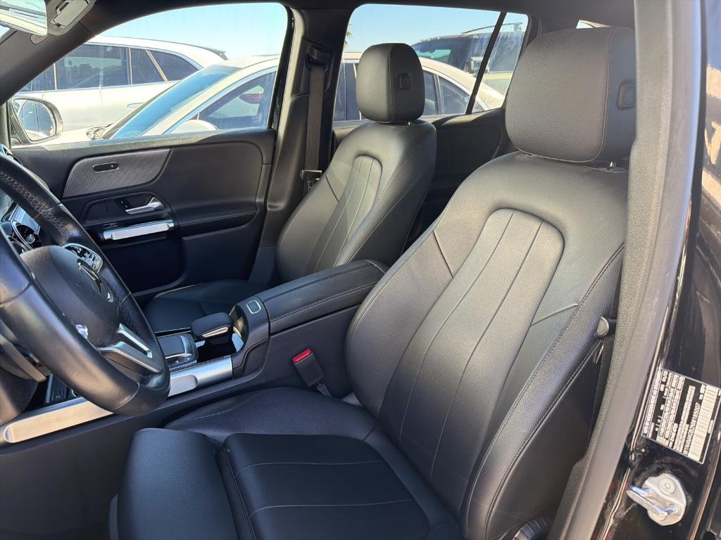 used 2022 Mercedes-Benz GLB 250 car, priced at $28,999