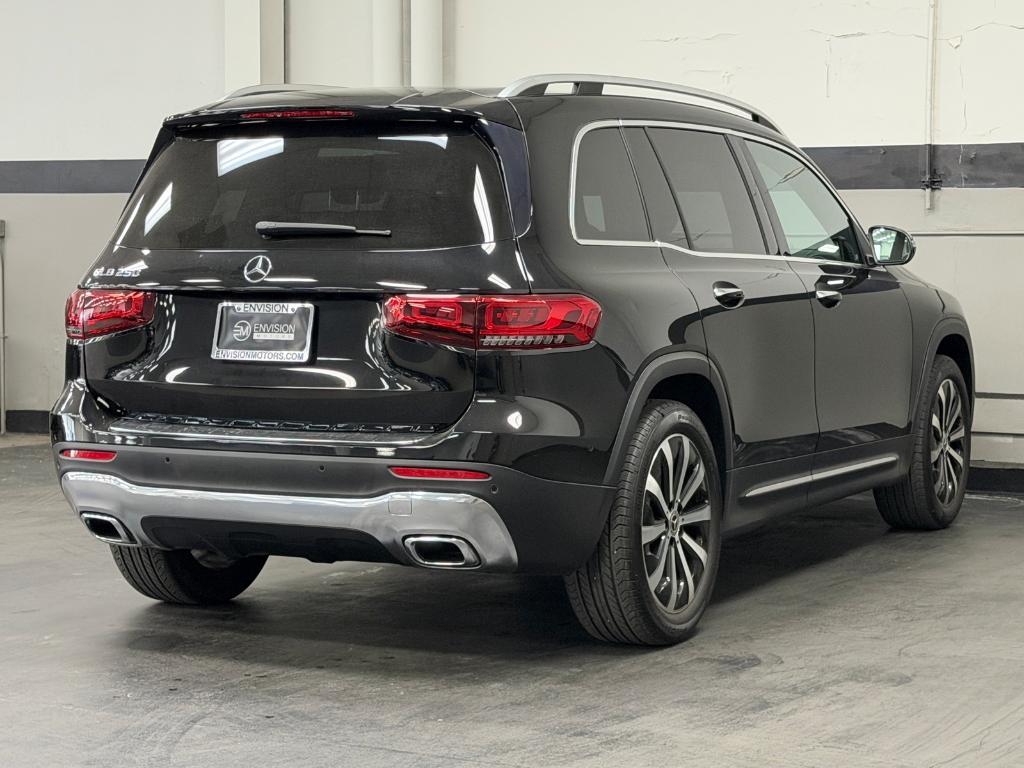 used 2022 Mercedes-Benz GLB 250 car, priced at $27,025