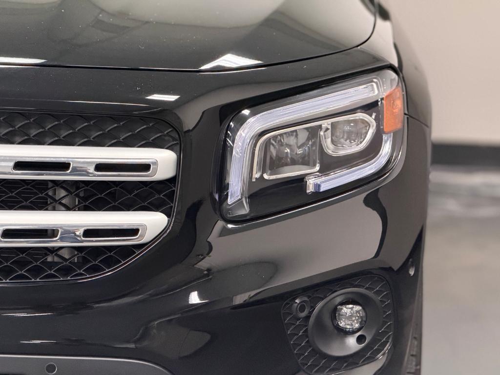 used 2022 Mercedes-Benz GLB 250 car, priced at $27,025