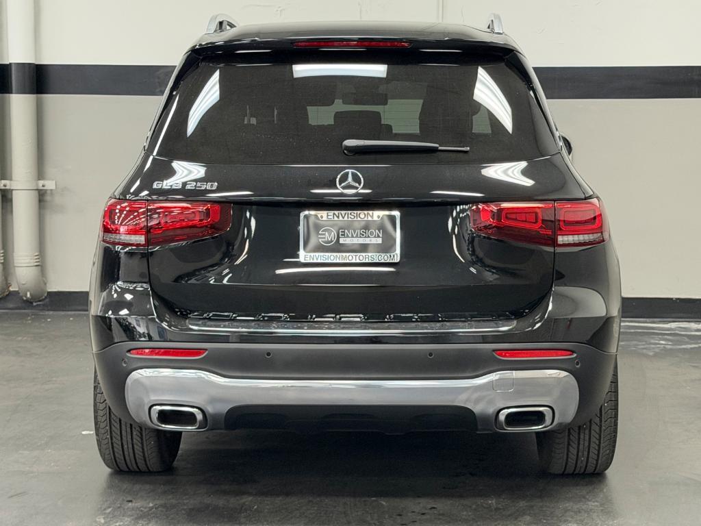 used 2022 Mercedes-Benz GLB 250 car, priced at $27,025