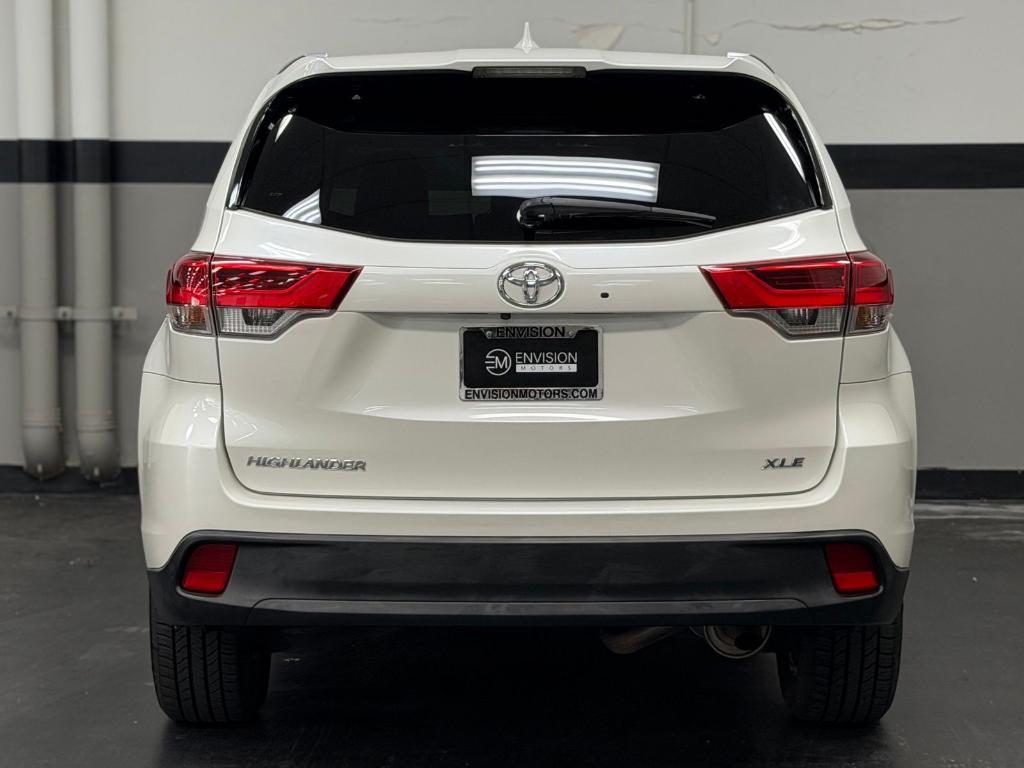 used 2018 Toyota Highlander car, priced at $24,371