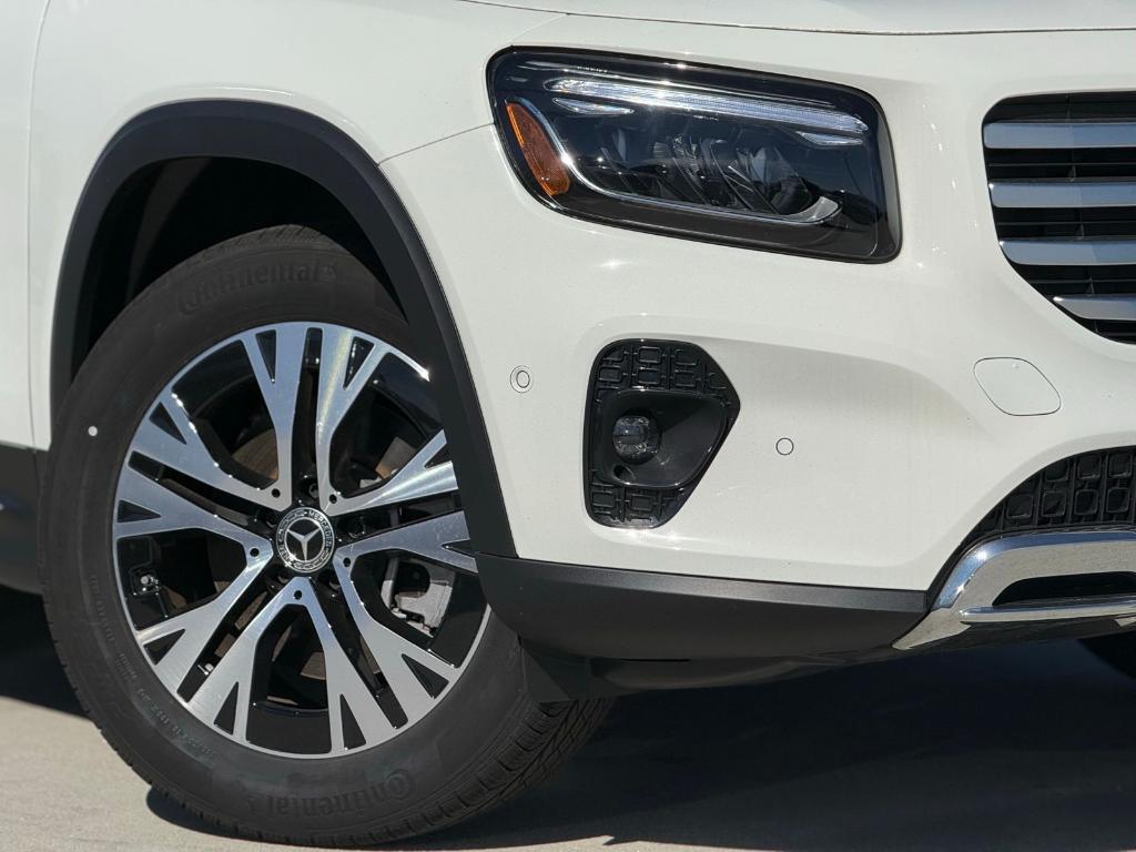new 2025 Mercedes-Benz GLB 250 car, priced at $48,845