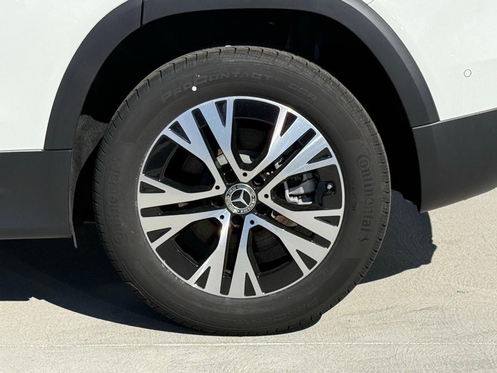 new 2025 Mercedes-Benz GLB 250 car, priced at $48,845