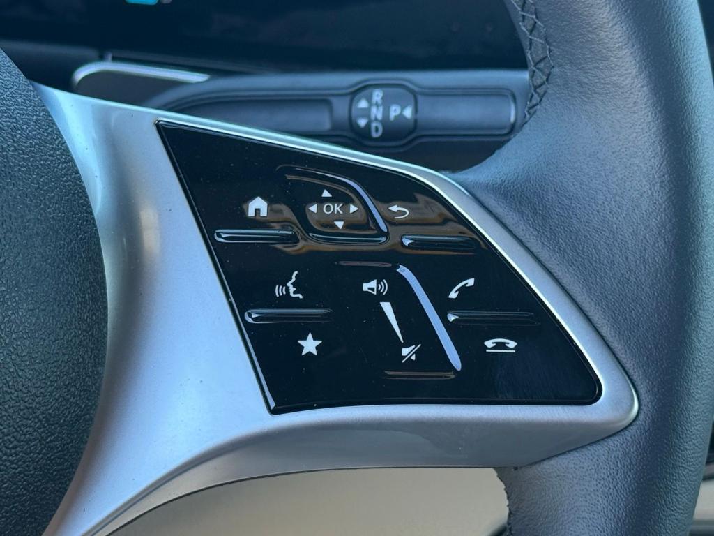 new 2025 Mercedes-Benz GLB 250 car, priced at $48,845