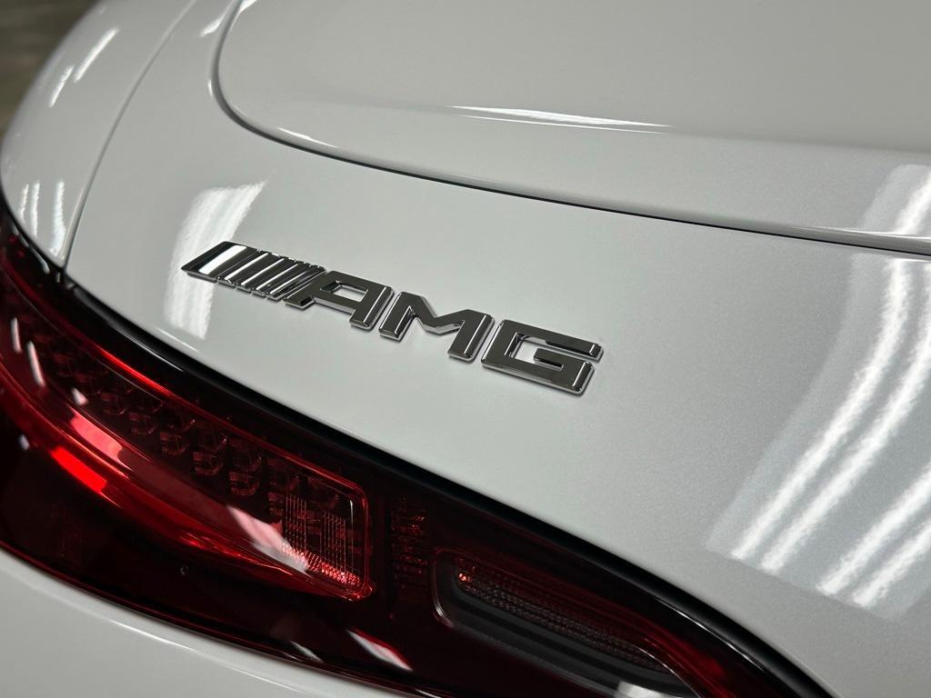 new 2024 Mercedes-Benz AMG SL 55 car, priced at $156,230
