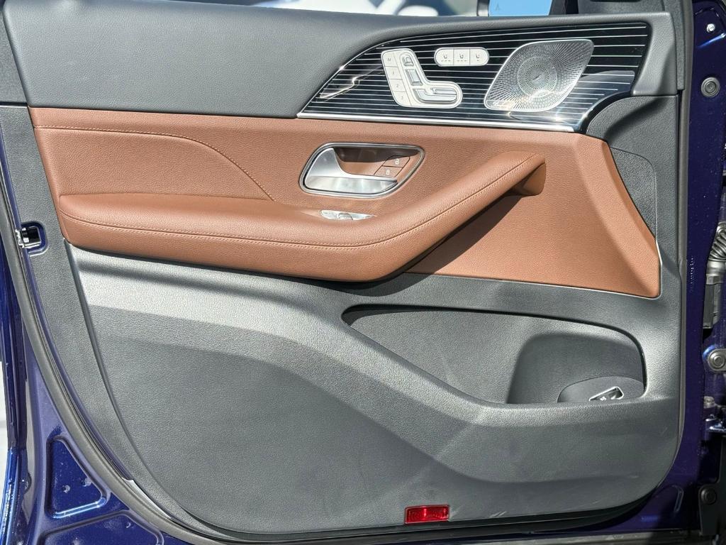 new 2026 Mercedes-Benz GLE 450 car, priced at $88,260