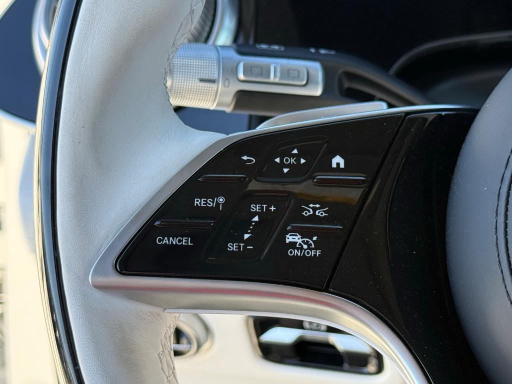 new 2025 Mercedes-Benz Maybach EQS 680 car, priced at $205,350