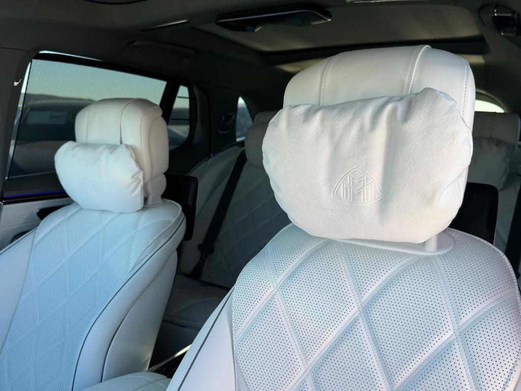 new 2025 Mercedes-Benz Maybach EQS 680 car, priced at $205,350