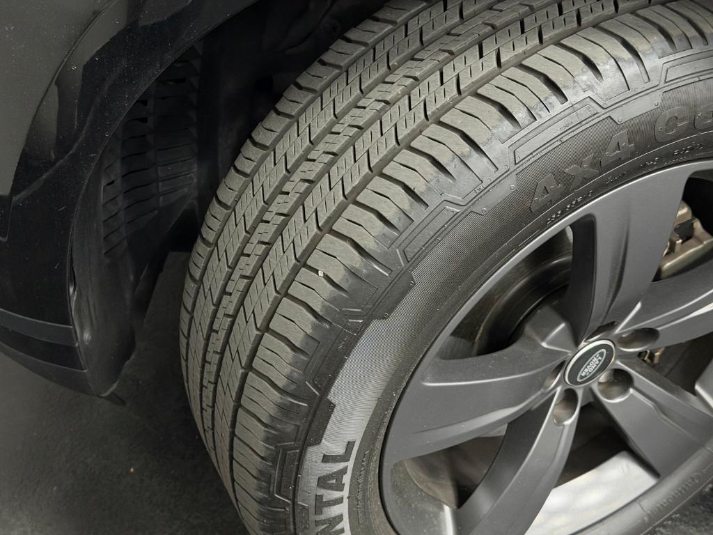 used 2019 Land Rover Range Rover Velar car, priced at $17,299