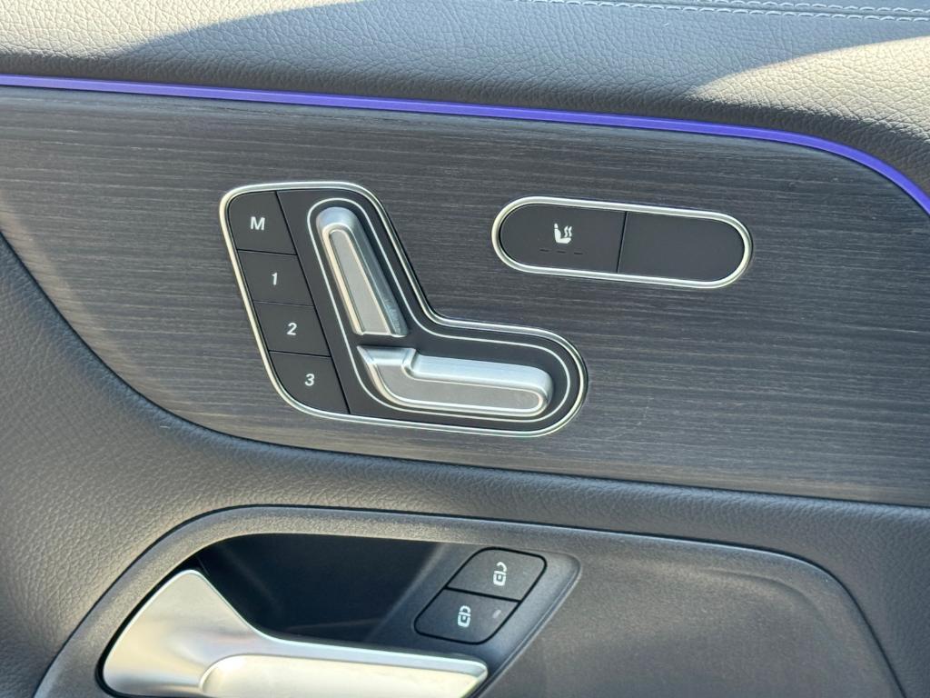 new 2026 Mercedes-Benz GLB 250 car, priced at $49,990