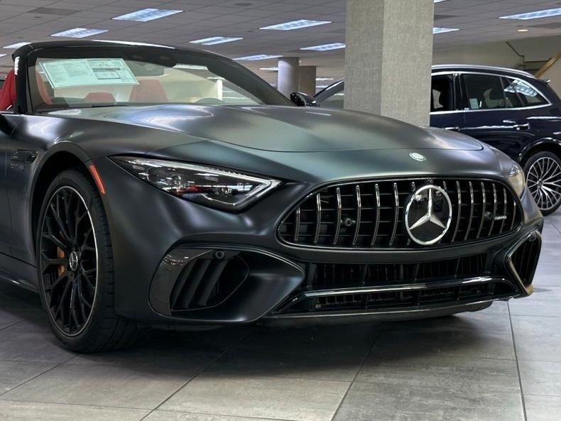 new 2024 Mercedes-Benz AMG SL 63 car, priced at $244,560