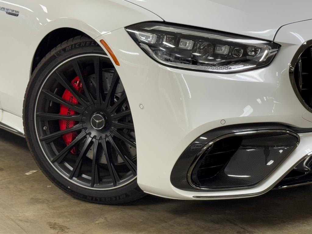 new 2024 Mercedes-Benz AMG S 63 E car, priced at $210,060