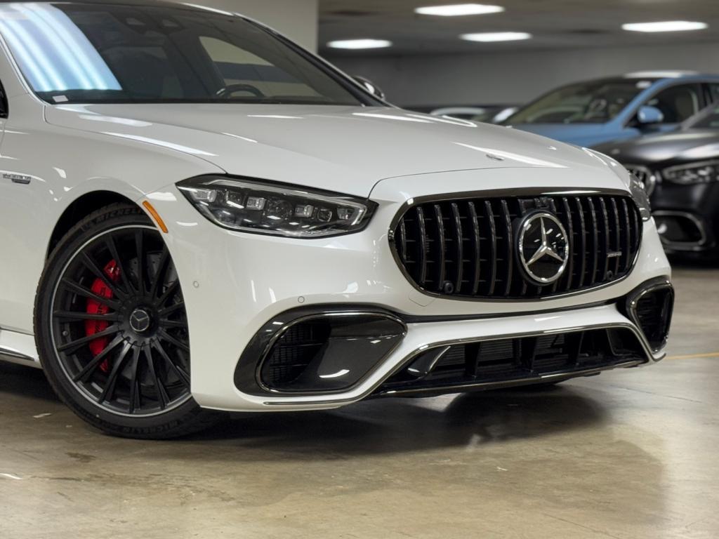 new 2024 Mercedes-Benz AMG S 63 E car, priced at $210,060