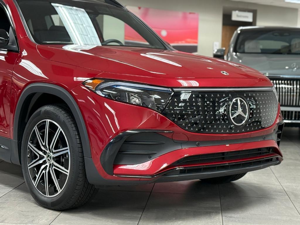 new 2024 Mercedes-Benz EQB 300 car, priced at $69,640