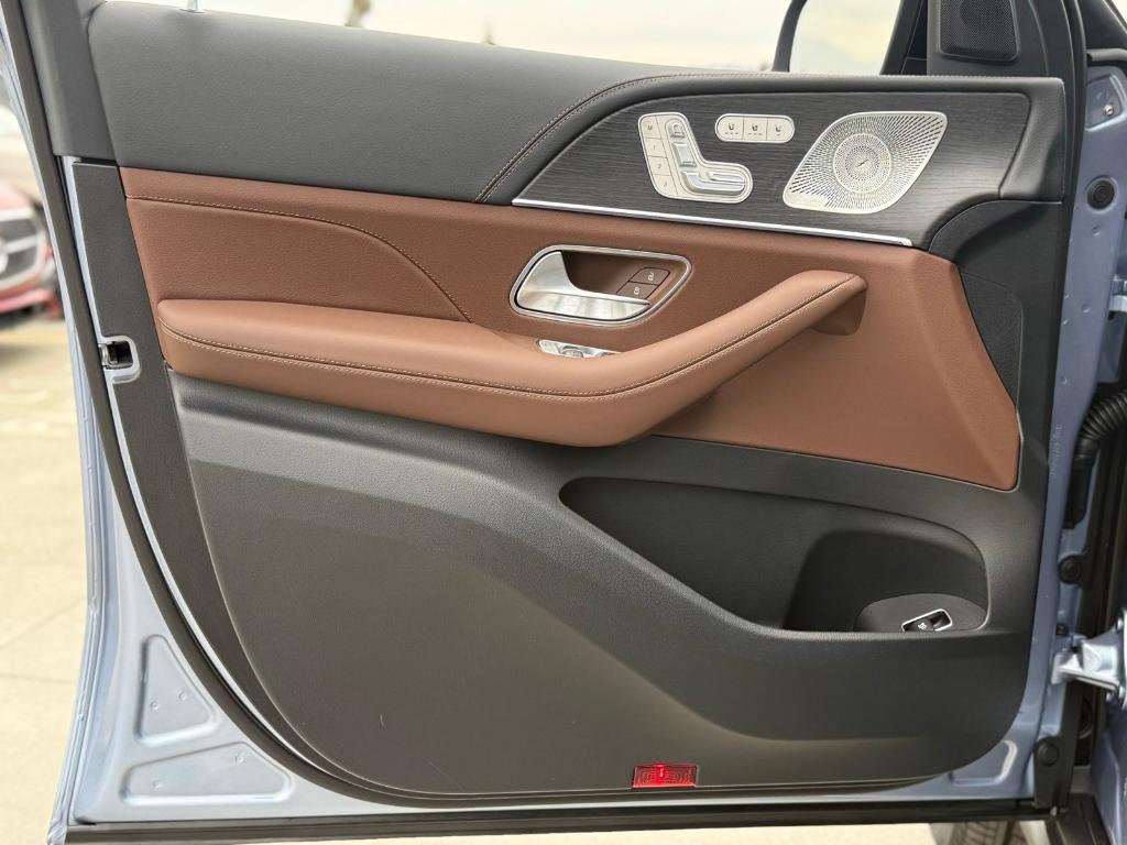 new 2026 Mercedes-Benz AMG GLE 53 car, priced at $104,415