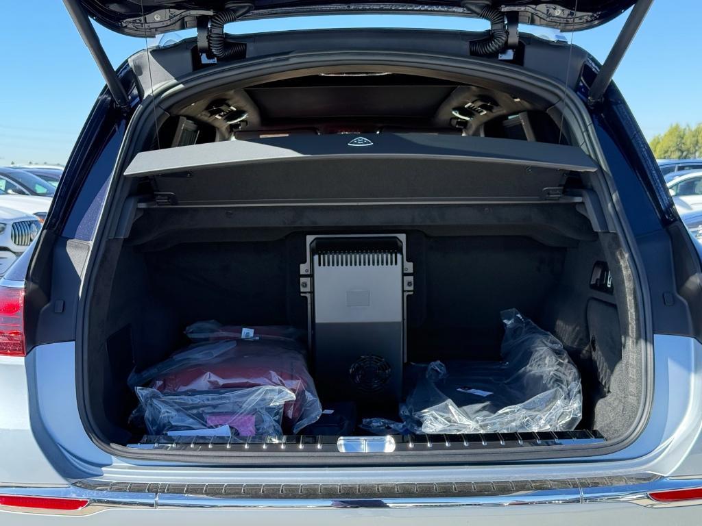 new 2026 Mercedes-Benz Maybach GLS 600 car, priced at $217,205