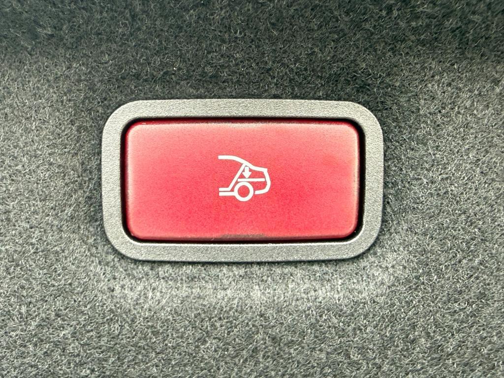 new 2026 Mercedes-Benz AMG SL 55 car, priced at $158,860