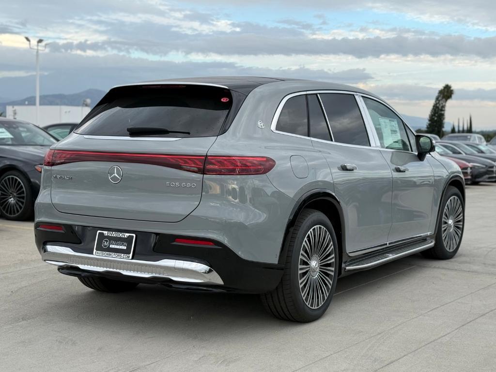 new 2025 Mercedes-Benz Maybach EQS 680 car, priced at $205,350