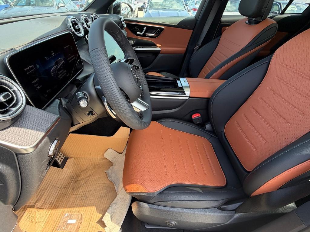 new 2026 Mercedes-Benz GLC 300 car, priced at $61,320