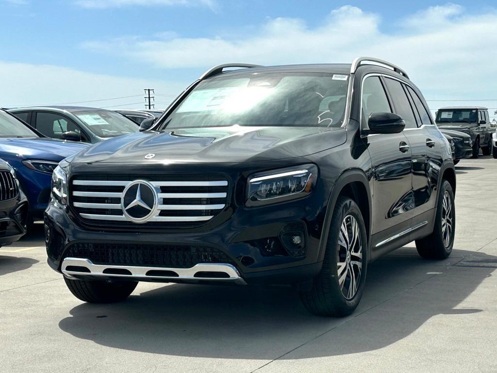 new 2025 Mercedes-Benz GLB 250 car, priced at $48,645