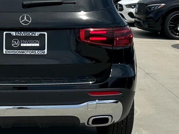 new 2025 Mercedes-Benz GLB 250 car, priced at $48,645