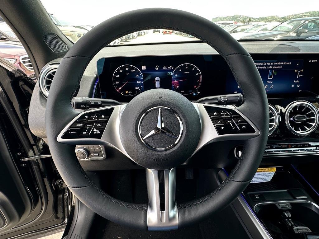 new 2025 Mercedes-Benz GLB 250 car, priced at $48,645