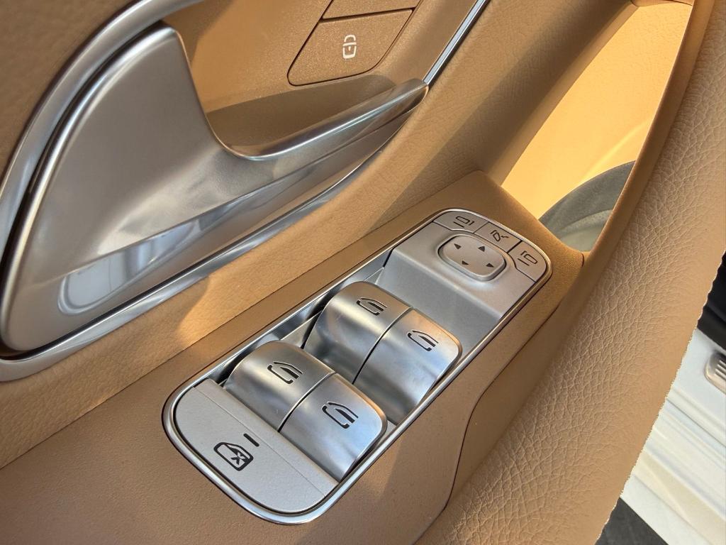 new 2026 Mercedes-Benz GLE 580 car, priced at $105,970
