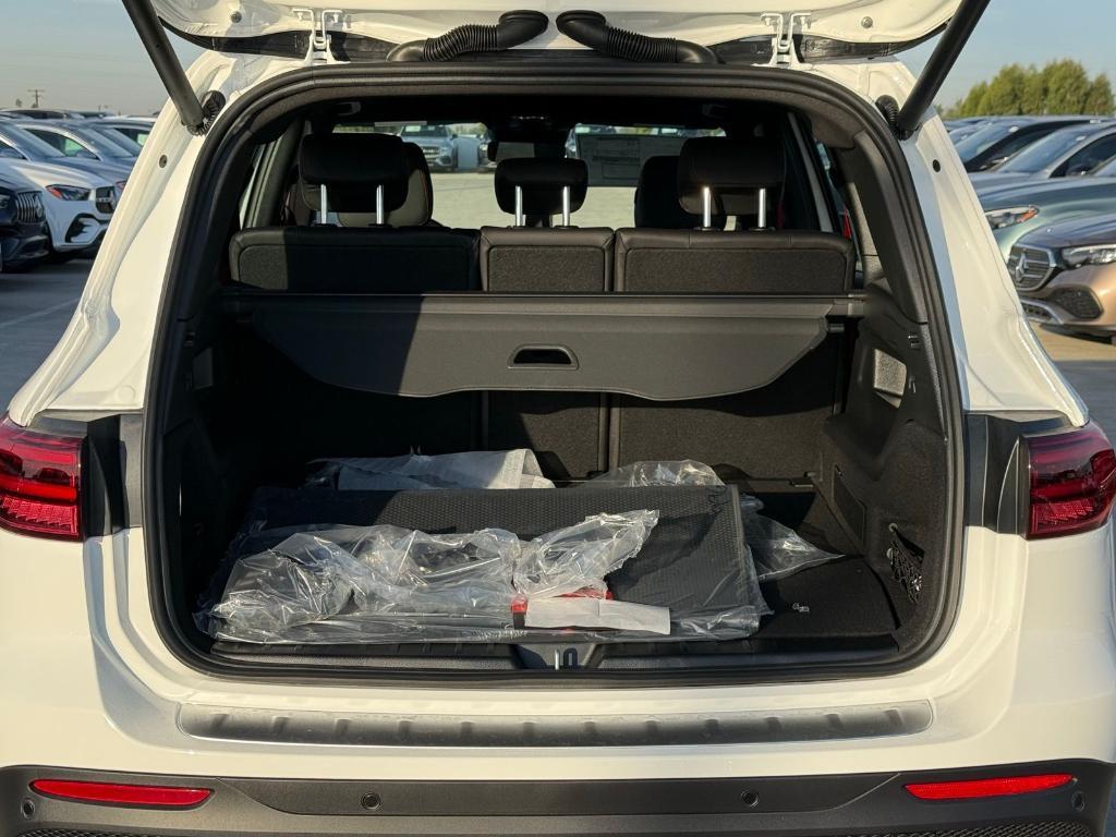 new 2026 Mercedes-Benz AMG GLB 35 car, priced at $62,305