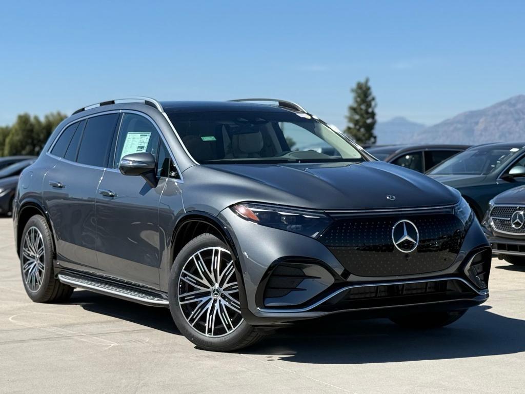 new 2026 Mercedes-Benz EQS 400 car, priced at $101,965