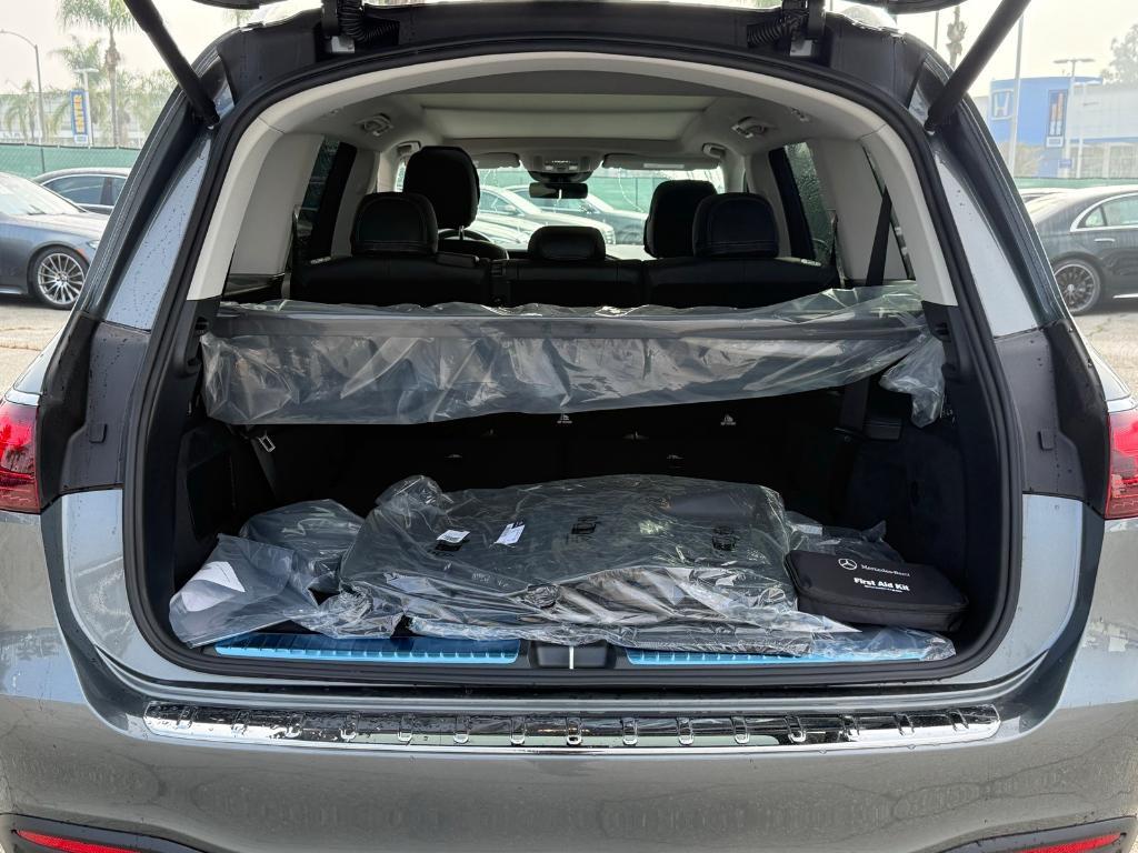 new 2026 Mercedes-Benz GLS 450 car, priced at $101,255