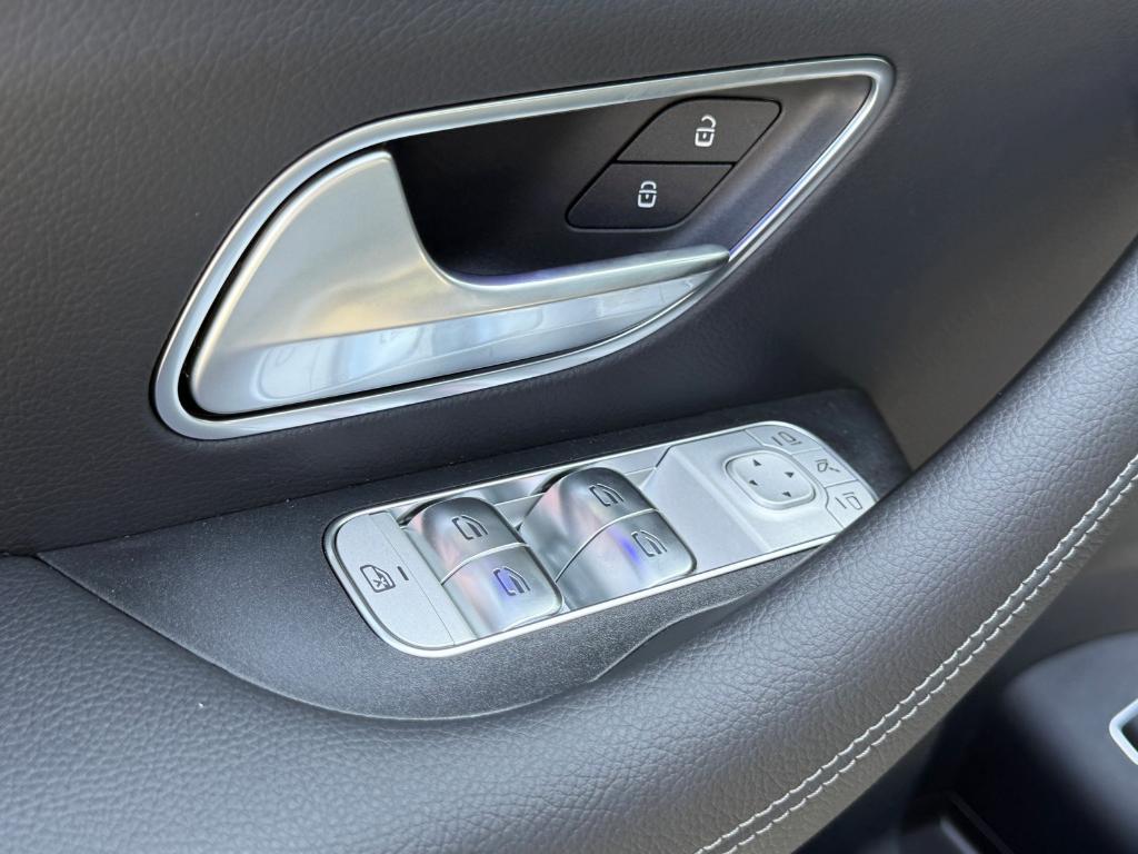 new 2025 Mercedes-Benz GLS 450 car, priced at $96,655