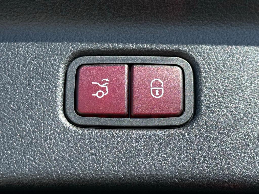 new 2026 Mercedes-Benz S-Class car, priced at $136,020