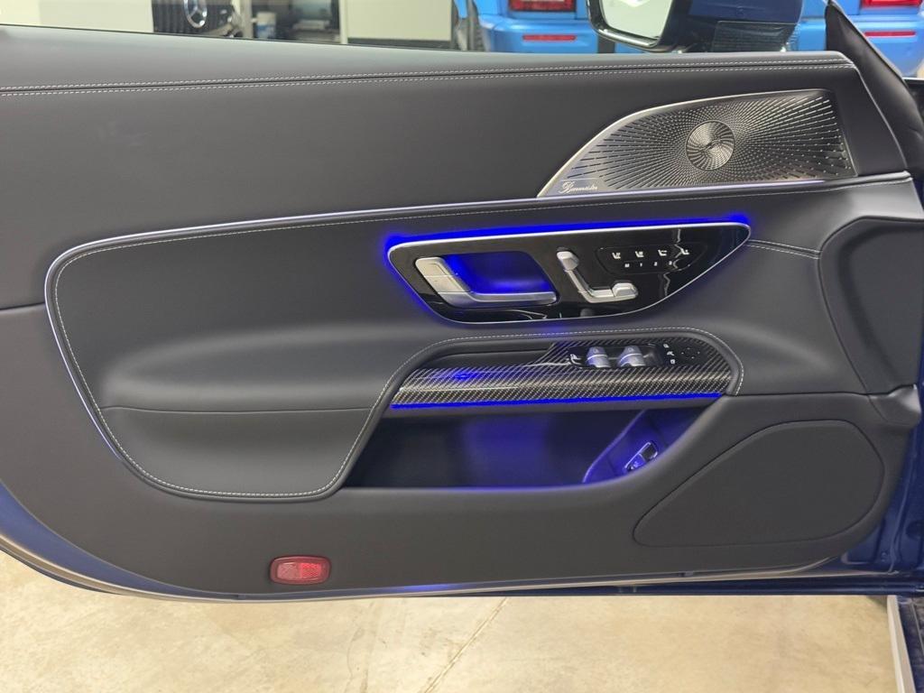 new 2025 Mercedes-Benz AMG SL 55 car, priced at $169,580