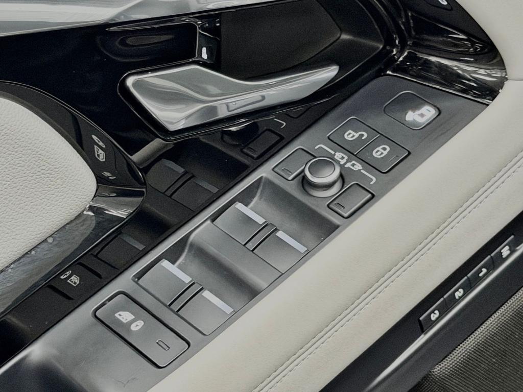 used 2020 Land Rover Range Rover Evoque car, priced at $20,699