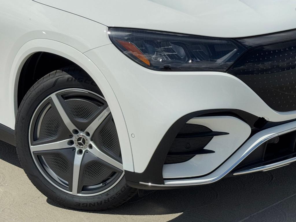 new 2026 Mercedes-Benz EQE 320 car, priced at $72,835