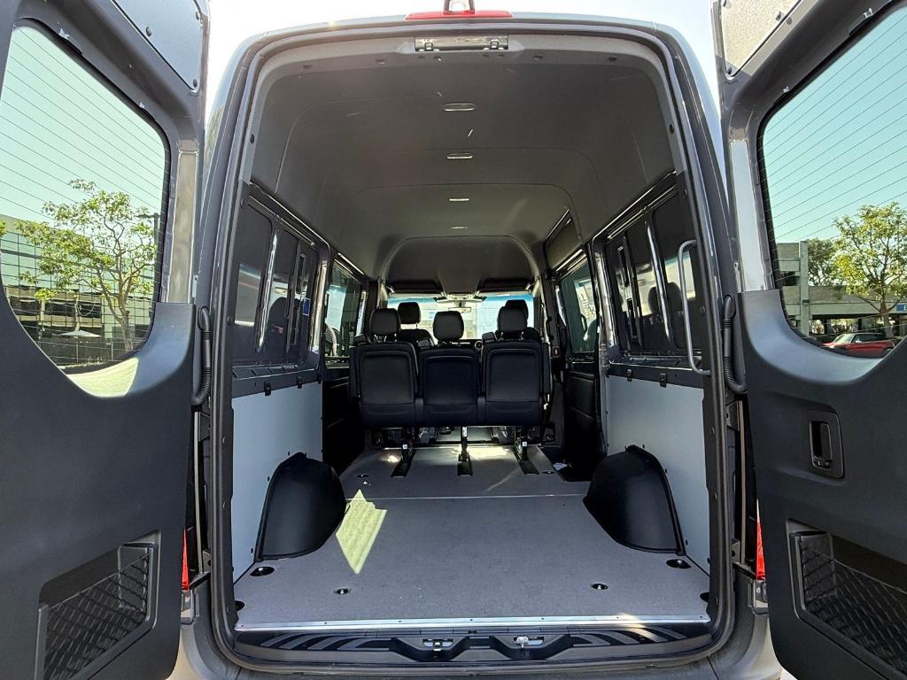 new 2026 Mercedes-Benz Sprinter 2500 car, priced at $78,947