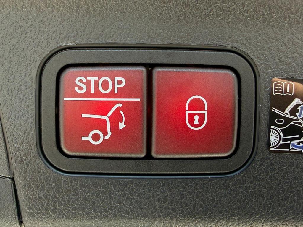 new 2026 Mercedes-Benz AMG GLE 53 car, priced at $103,265