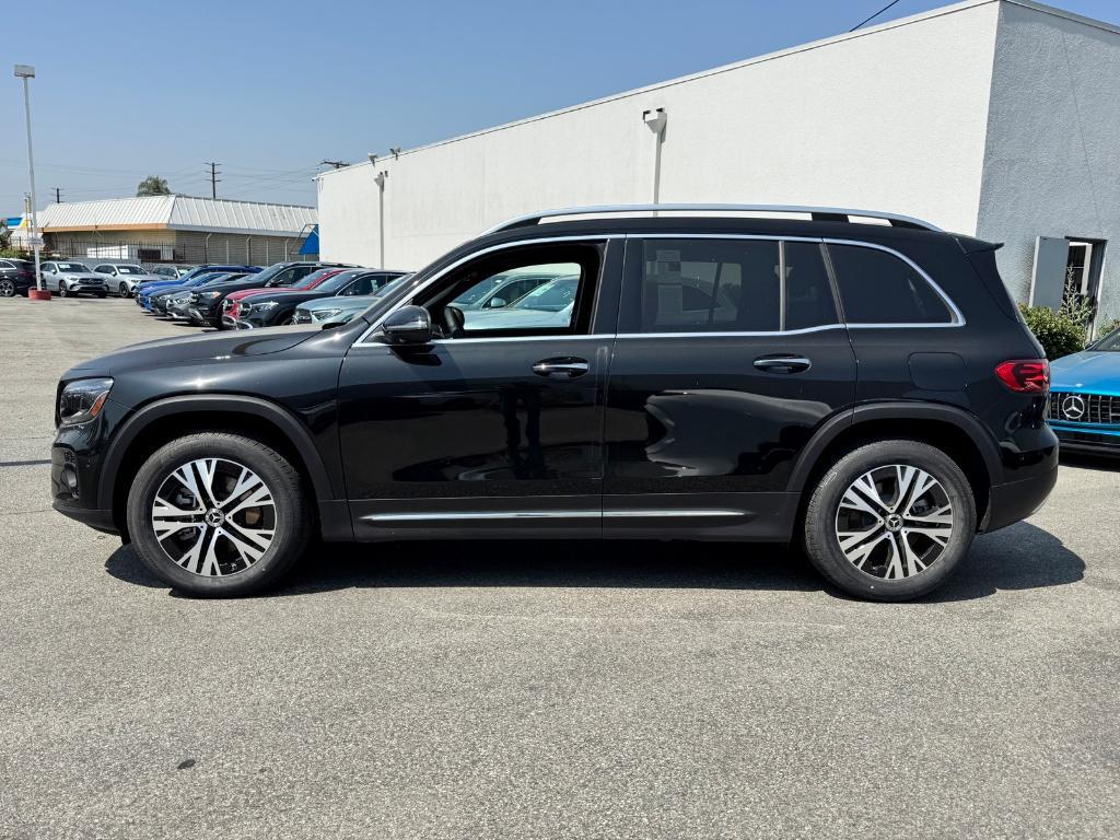 new 2025 Mercedes-Benz GLB 250 car, priced at $48,920