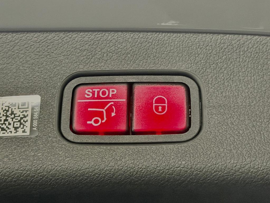 new 2026 Mercedes-Benz GLC 300 car, priced at $62,365