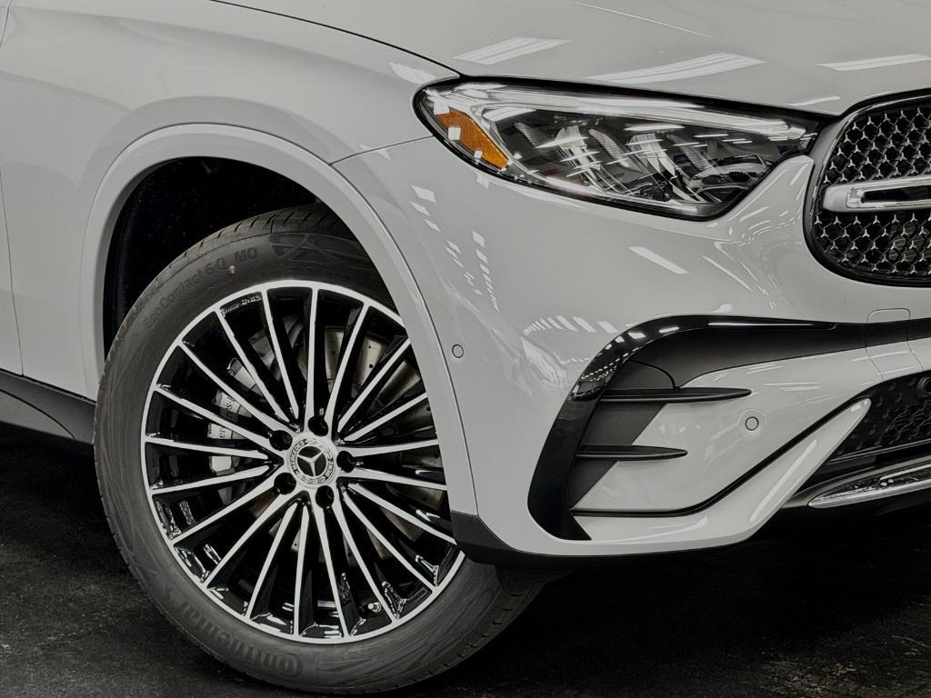 new 2026 Mercedes-Benz GLC 300 car, priced at $62,365