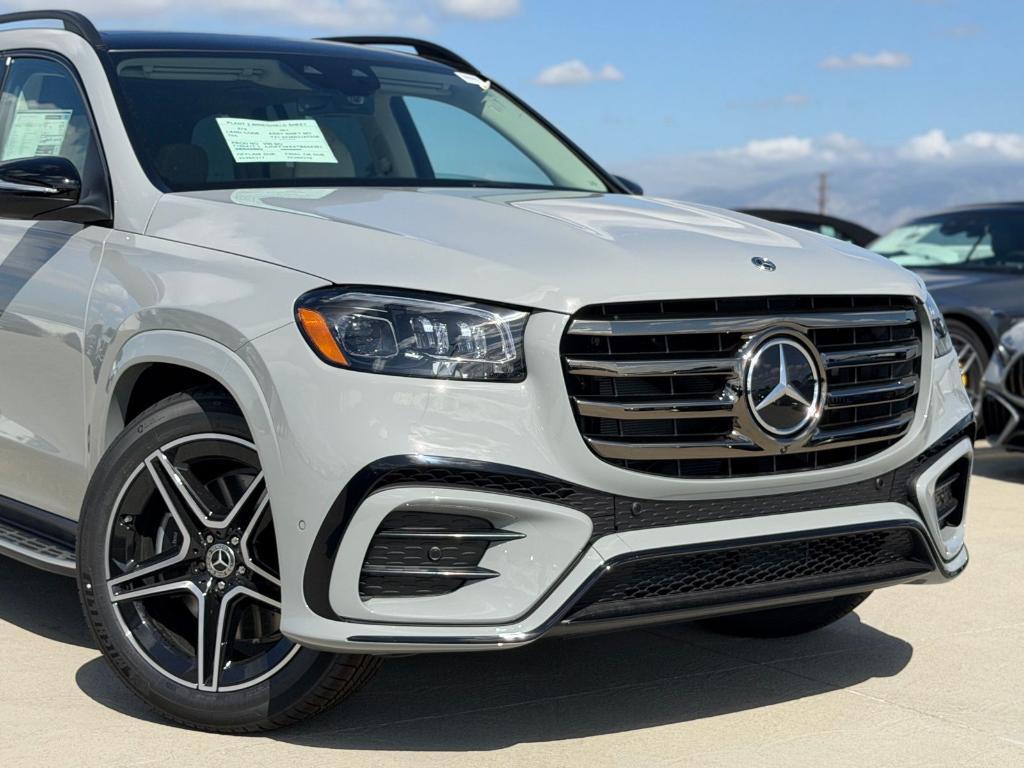 new 2026 Mercedes-Benz GLS 450 car, priced at $104,390