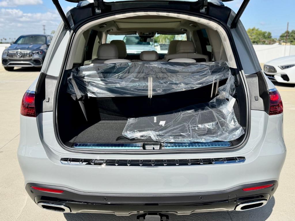 new 2026 Mercedes-Benz GLS 450 car, priced at $104,390