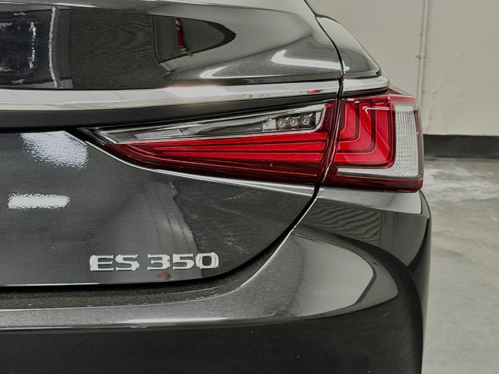 used 2025 Lexus ES 350 car, priced at $48,256