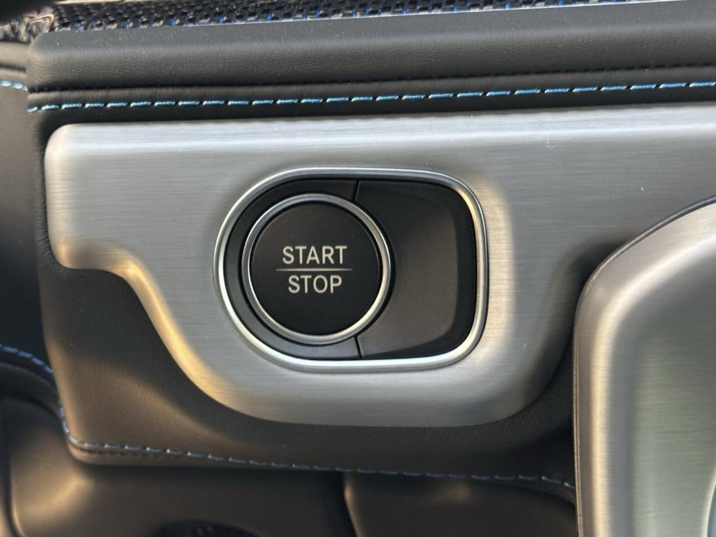 new 2025 Mercedes-Benz G-Class car, priced at $187,400