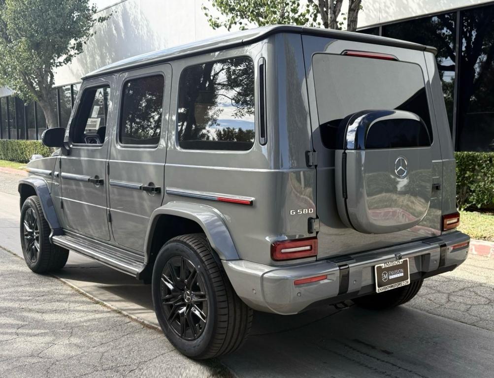 new 2025 Mercedes-Benz G-Class car, priced at $187,400