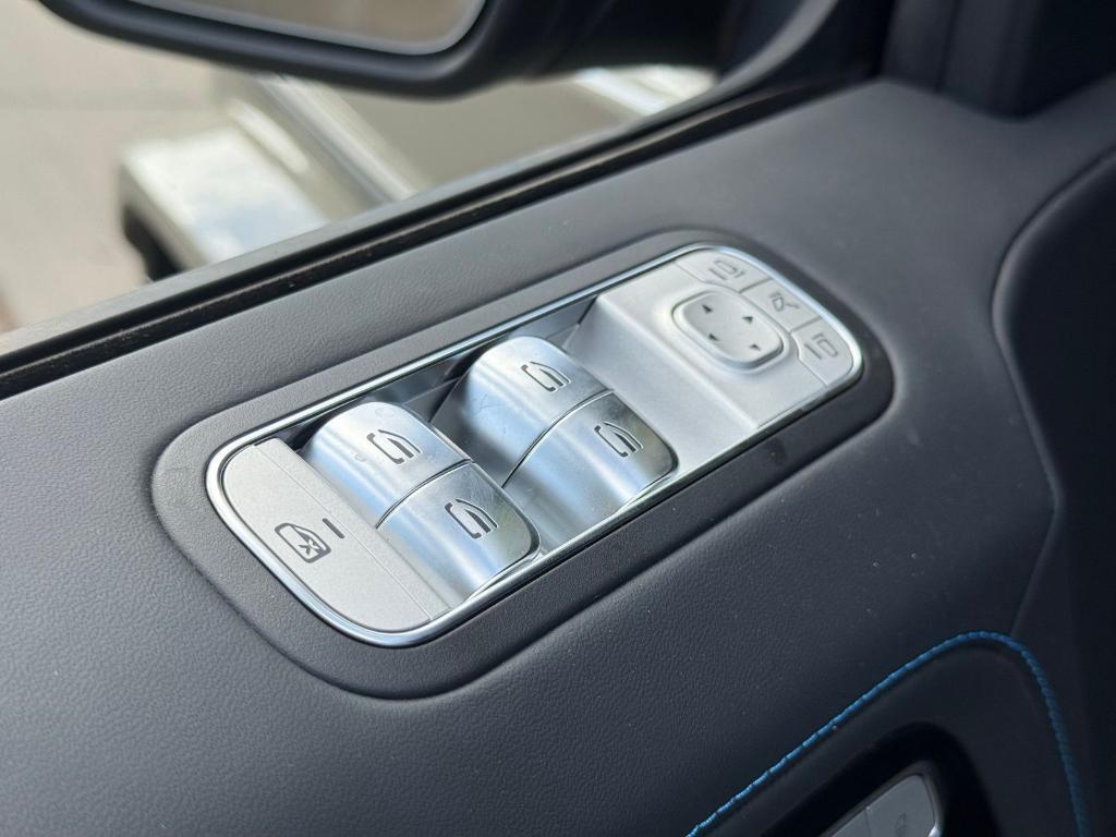 new 2025 Mercedes-Benz G-Class car, priced at $187,400