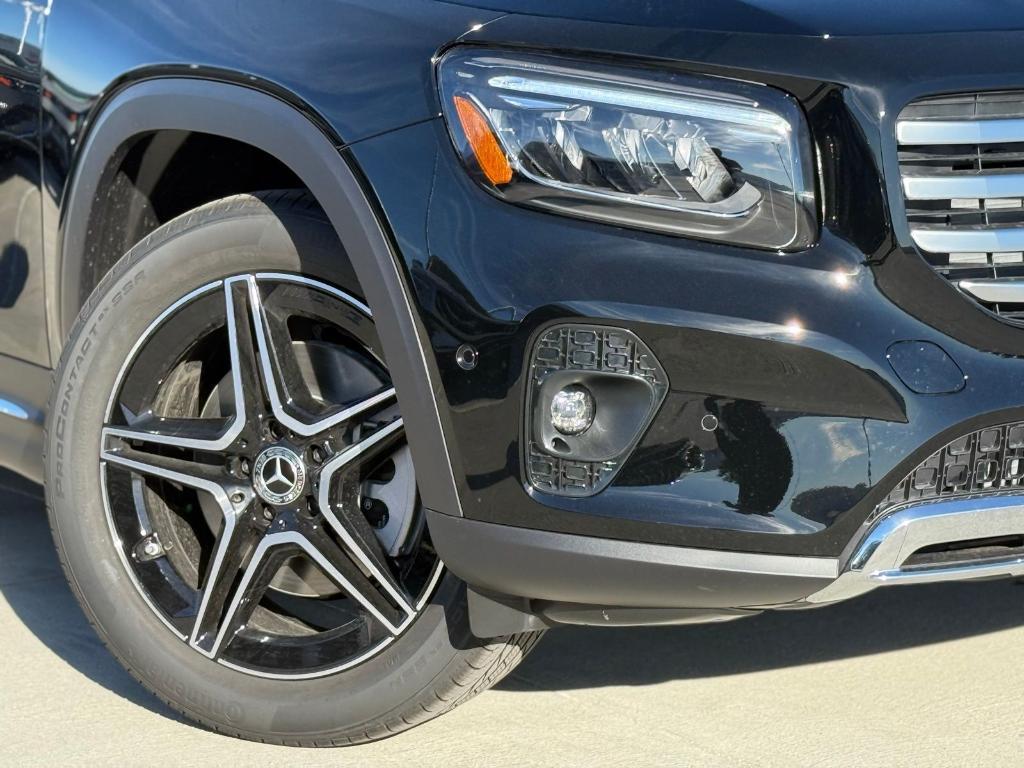 new 2026 Mercedes-Benz GLB 250 car, priced at $49,895