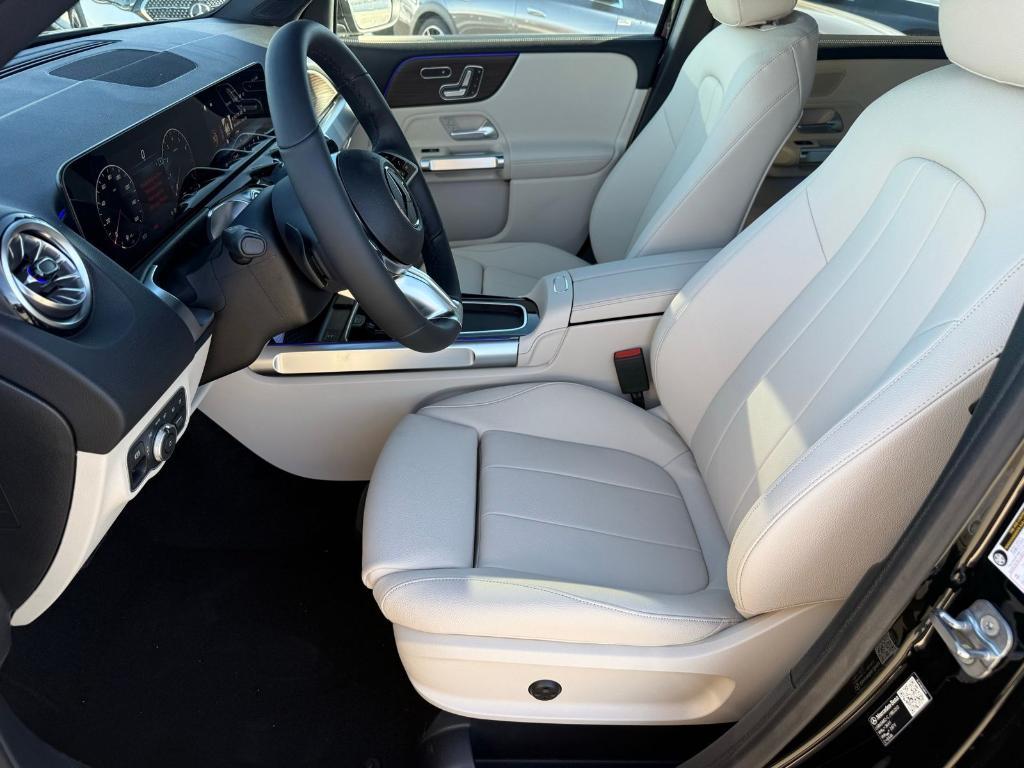 new 2026 Mercedes-Benz GLB 250 car, priced at $49,895